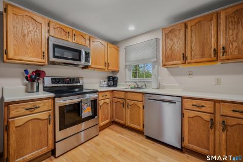 81 East Pattagansett Road East Lyme CT 06357