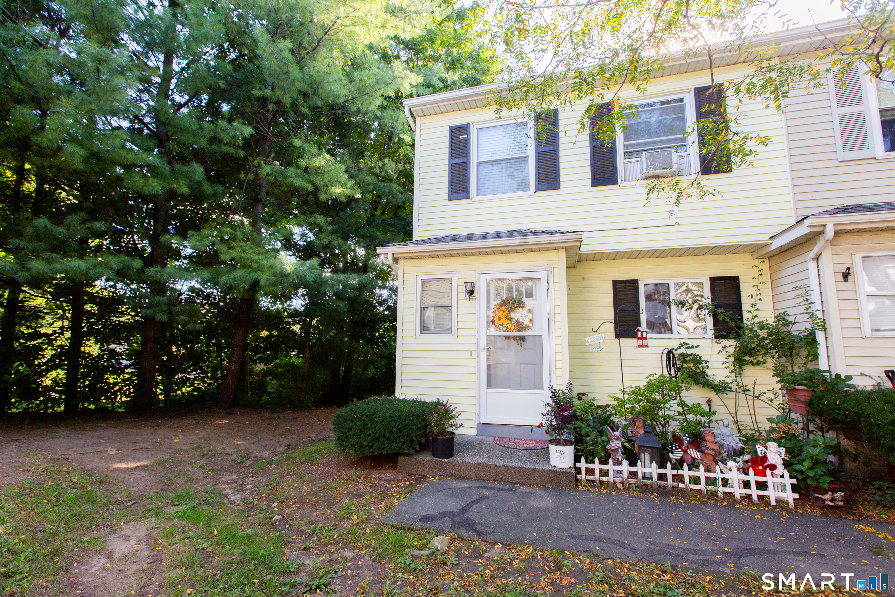25 Padanaram Road Danbury CT 06811