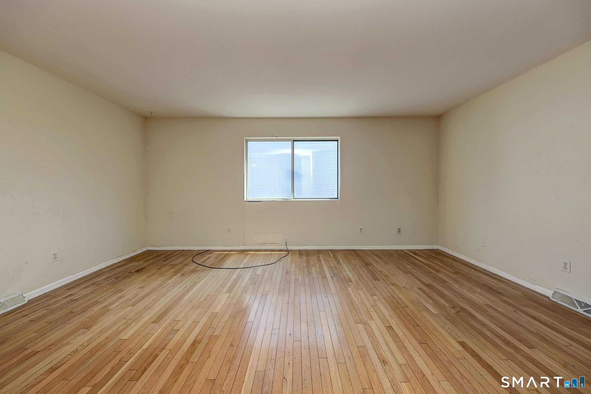 10 Hawthorne Avenue Derby CT 06418