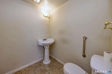 10 Hawthorne Avenue Derby CT 06418
