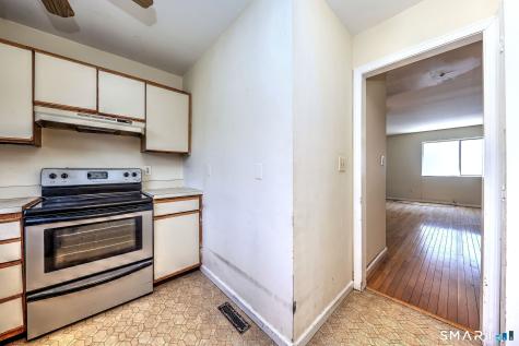 10 Hawthorne Avenue Derby CT 06418