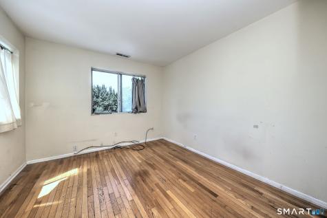 10 Hawthorne Avenue Derby CT 06418