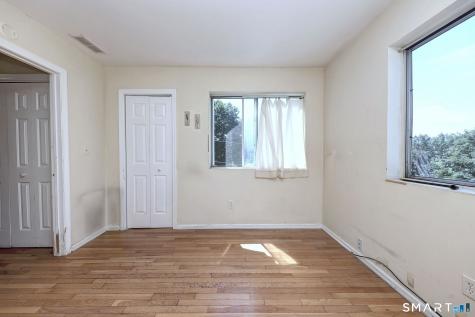 10 Hawthorne Avenue Derby CT 06418