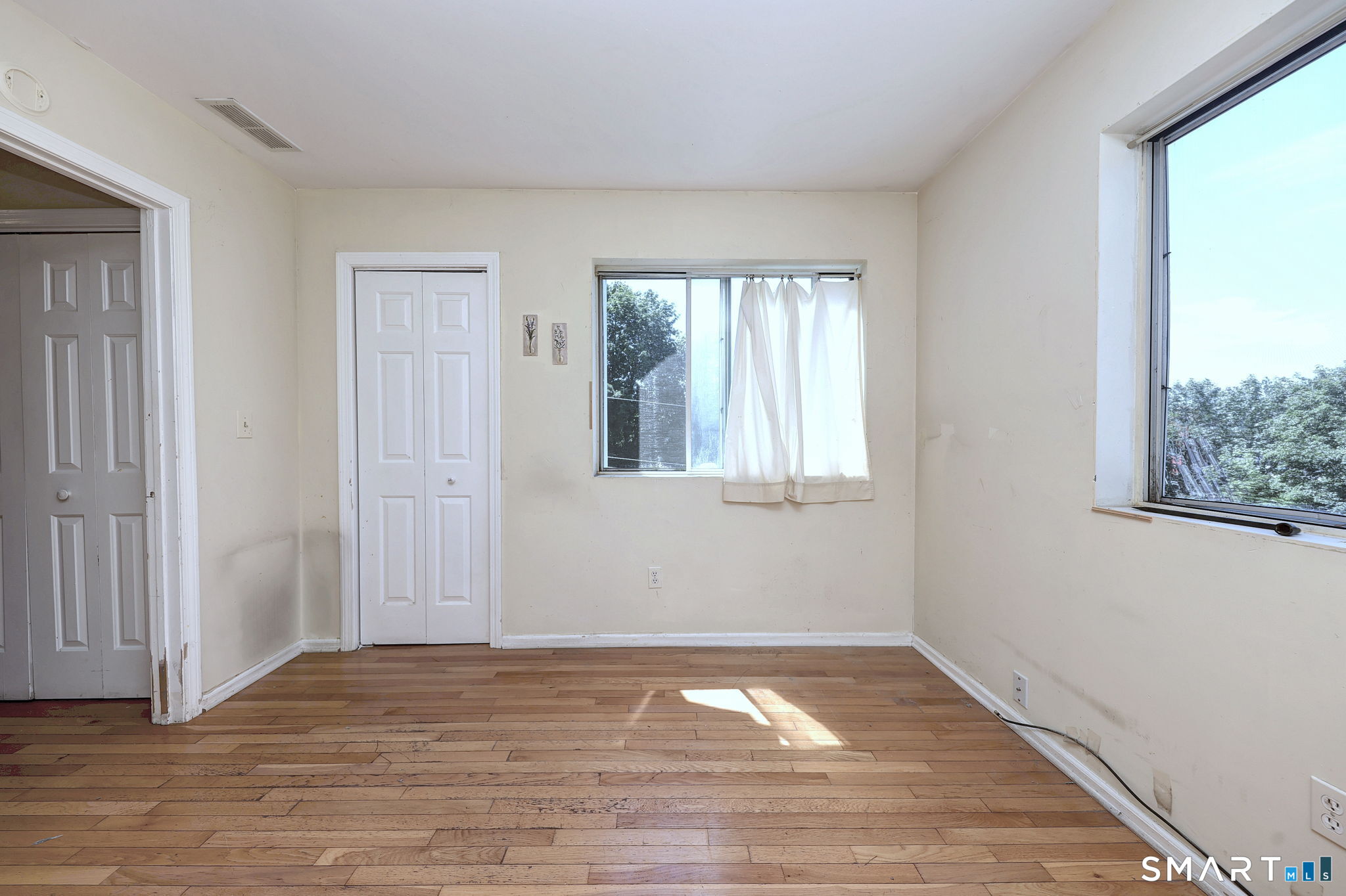 10 Hawthorne Avenue Derby CT 06418