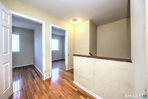 10 Hawthorne Avenue Derby CT 06418