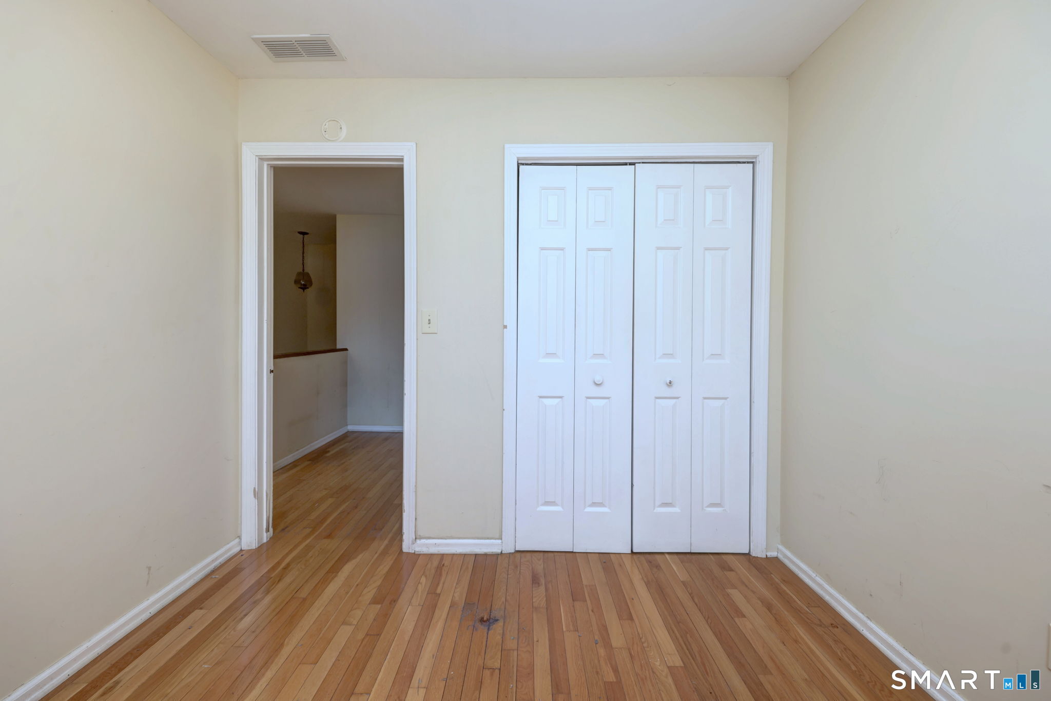 10 Hawthorne Avenue Derby CT 06418