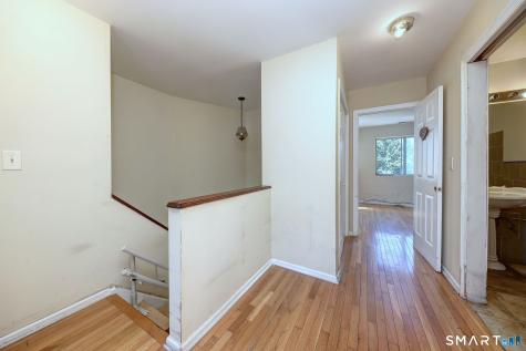 10 Hawthorne Avenue Derby CT 06418