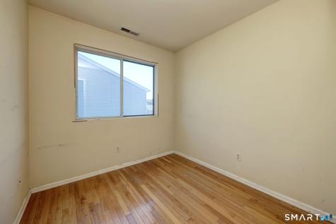 10 Hawthorne Avenue Derby CT 06418