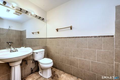 10 Hawthorne Avenue Derby CT 06418