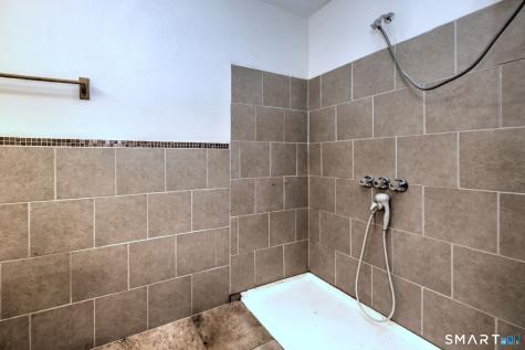 10 Hawthorne Avenue Derby CT 06418