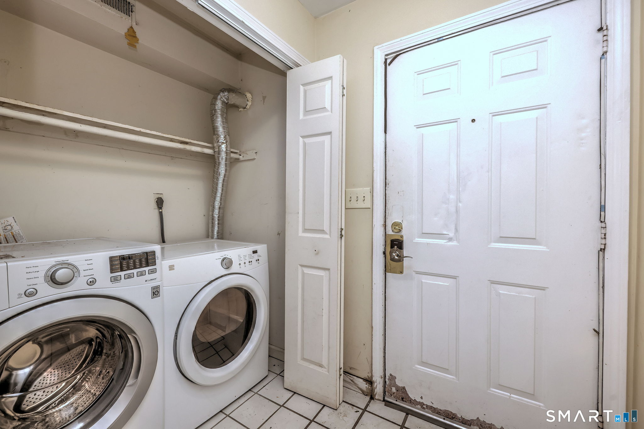 10 Hawthorne Avenue Derby CT 06418