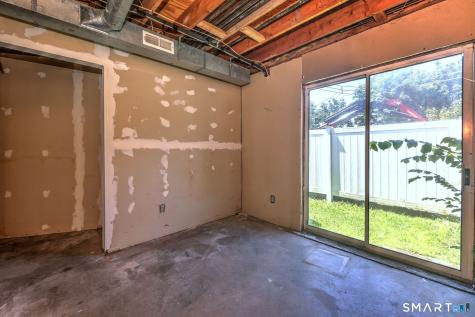 10 Hawthorne Avenue Derby CT 06418