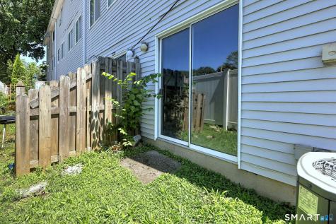 10 Hawthorne Avenue Derby CT 06418