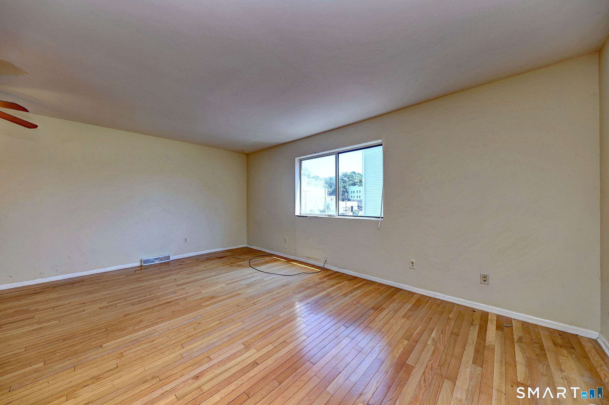 10 Hawthorne Avenue Derby CT 06418