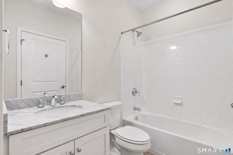 424 Center Meadow Lane Danbury CT 06810