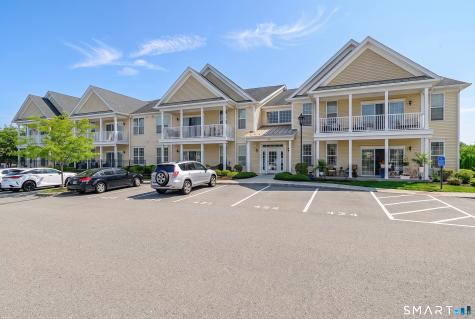 424 Center Meadow Lane Danbury CT 06810