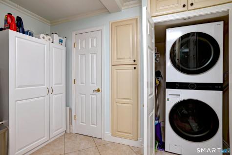 12 Naugatuck Avenue Milford CT 06460