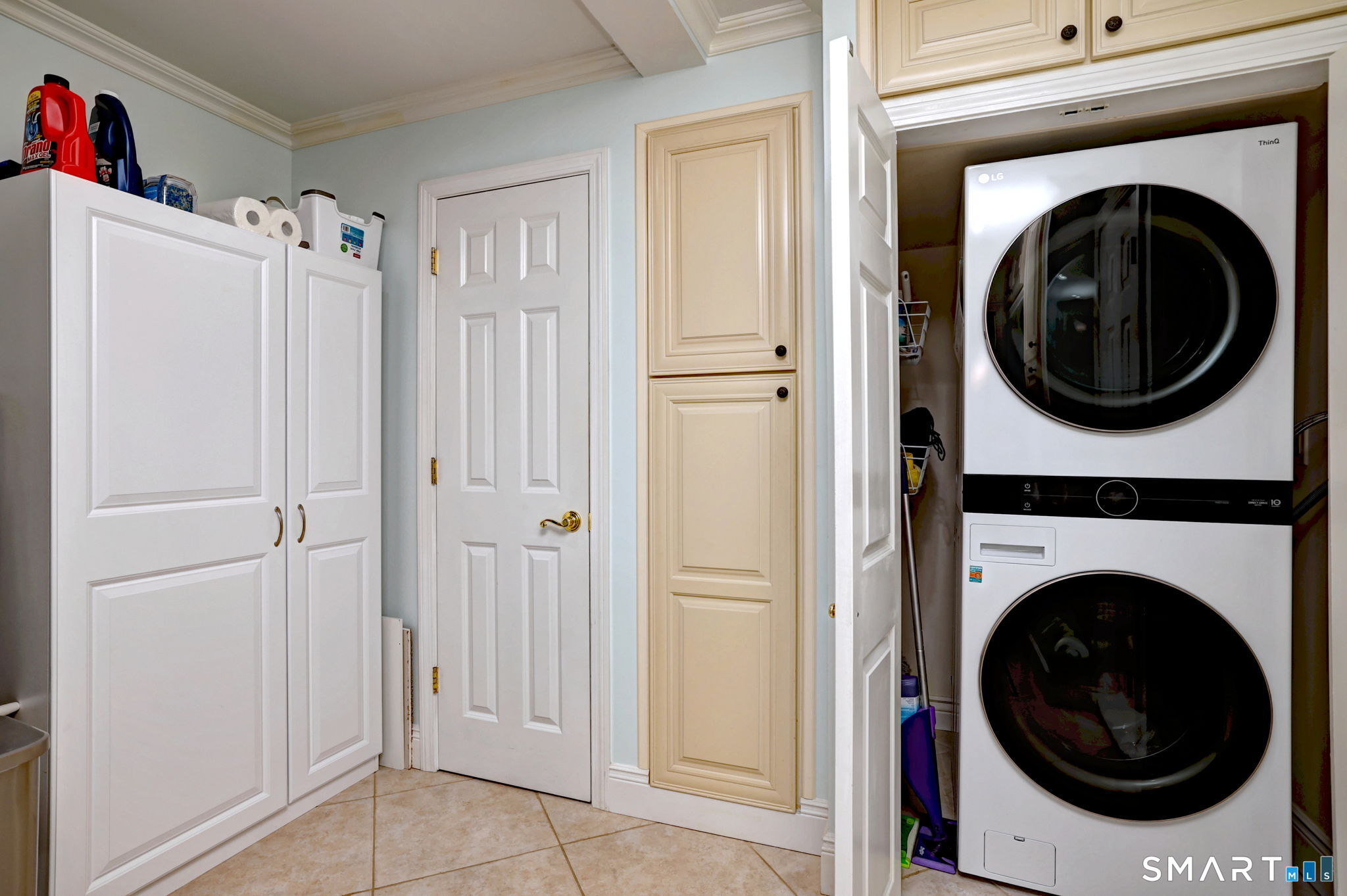 12 Naugatuck Avenue Milford CT 06460