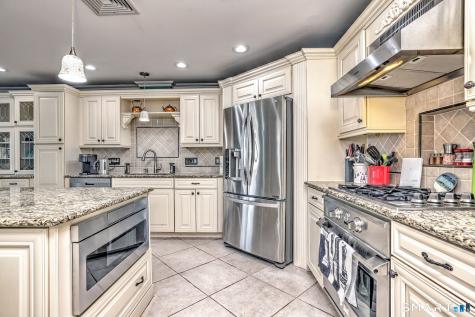 12 Naugatuck Avenue Milford CT 06460