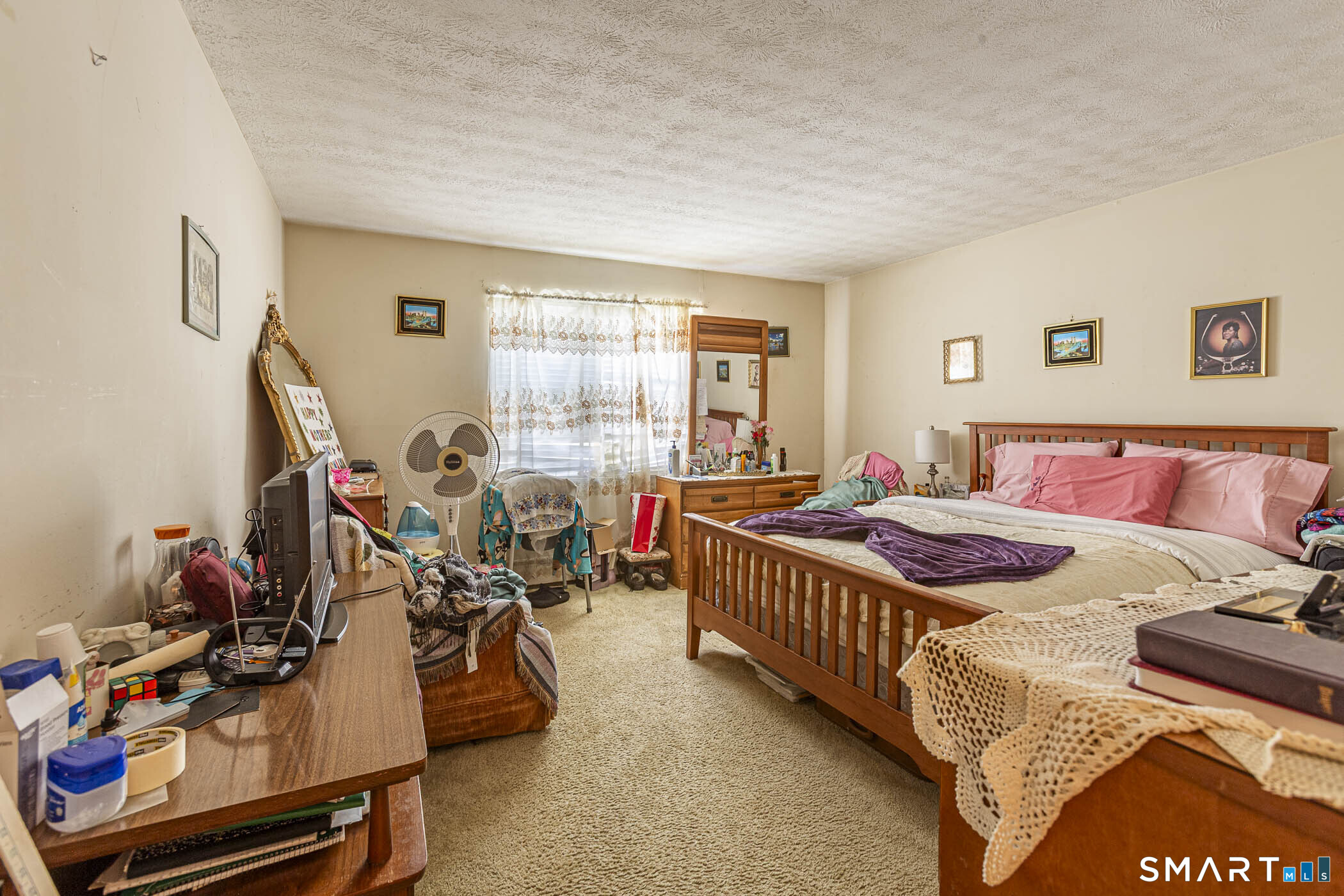 1087 Blue Hills Avenue Bloomfield CT 06002