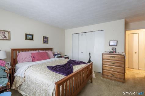 1087 Blue Hills Avenue Bloomfield CT 06002