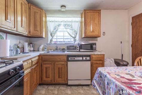 1087 Blue Hills Avenue Bloomfield CT 06002