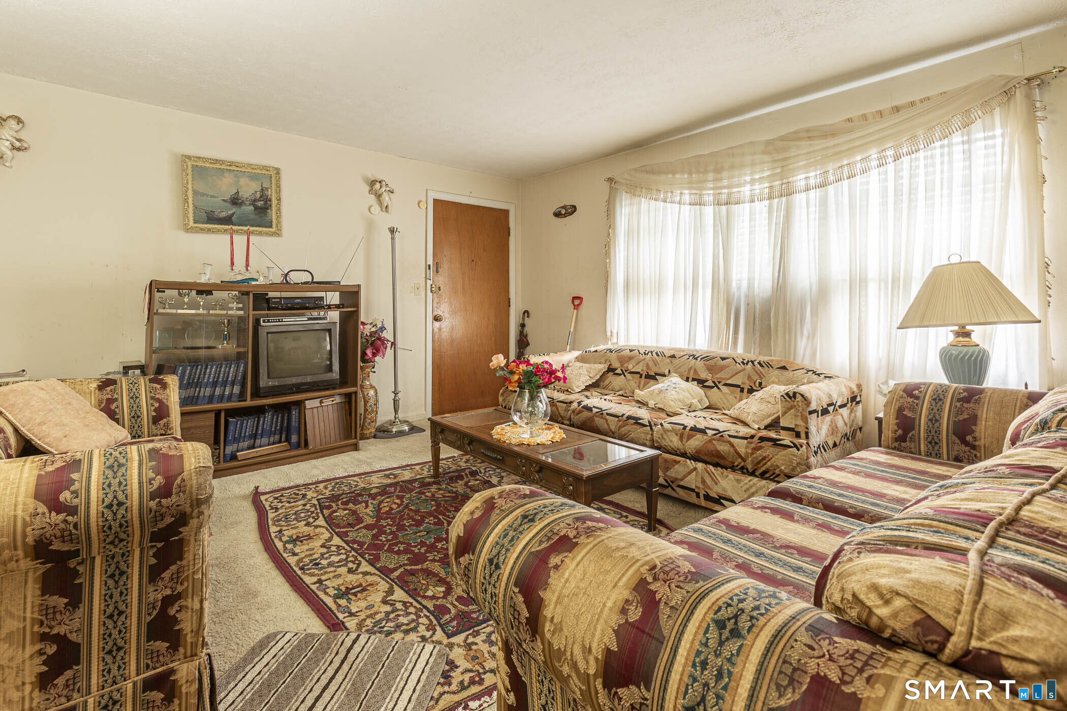 1087 Blue Hills Avenue Bloomfield CT 06002