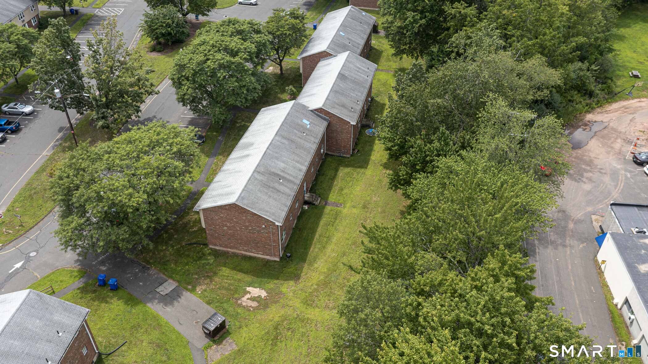1087 Blue Hills Avenue Bloomfield CT 06002