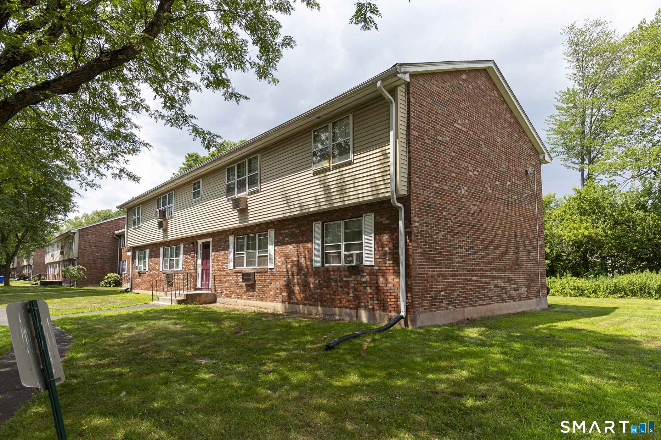 1087 Blue Hills Avenue Bloomfield CT 06002