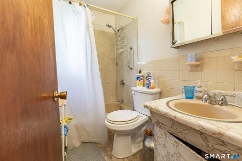 1087 Blue Hills Avenue Bloomfield CT 06002