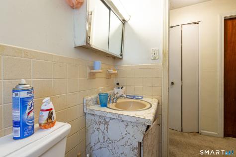 1087 Blue Hills Avenue Bloomfield CT 06002