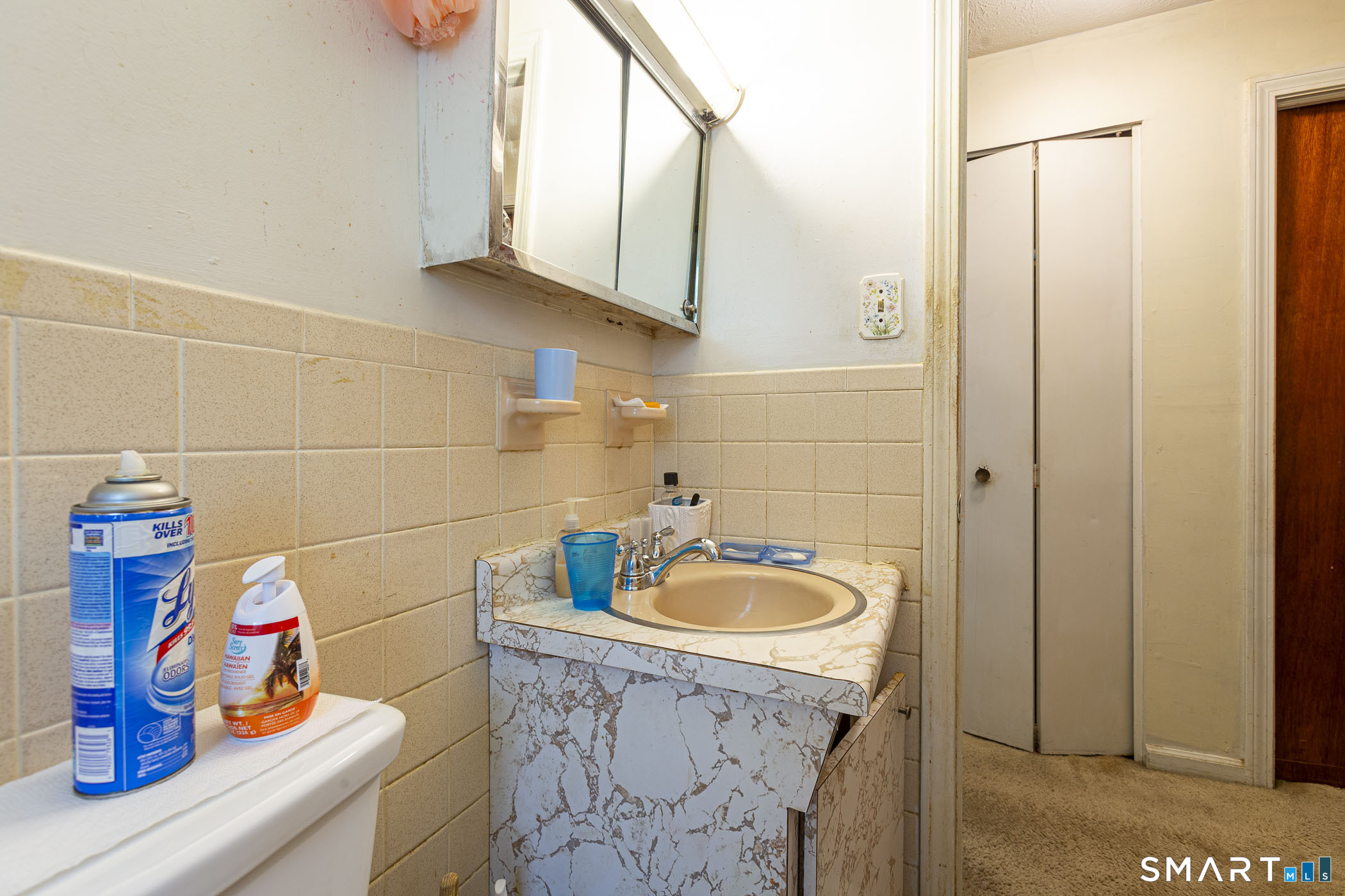 1087 Blue Hills Avenue Bloomfield CT 06002