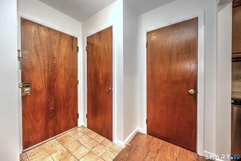 20 Leslie Road Bridgeport CT 06606