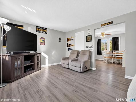 6 Carolina Drive Montville CT 06370