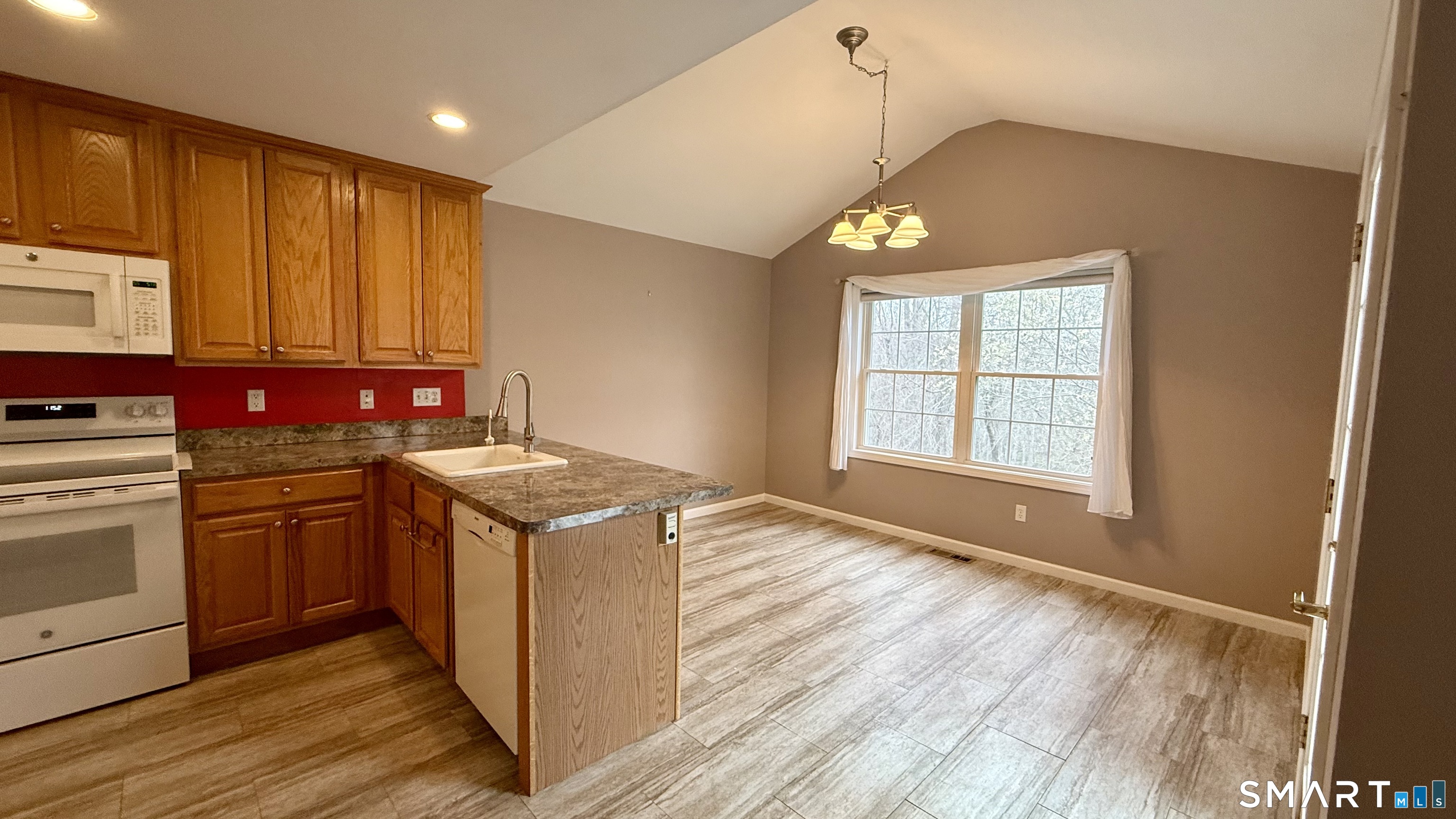 55 Ninas Way Manchester CT 06040