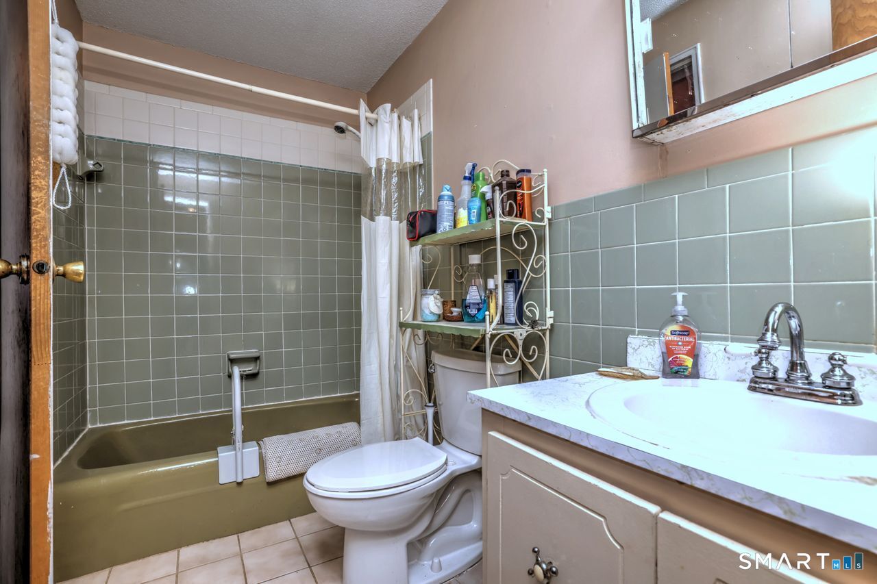 146 Springside Avenue New Haven CT 06515