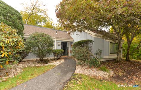 1004 Heritage Village Southbury CT 06488