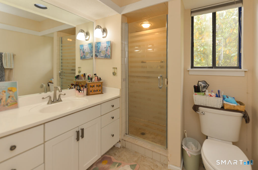 1004 Heritage Village Southbury CT 06488