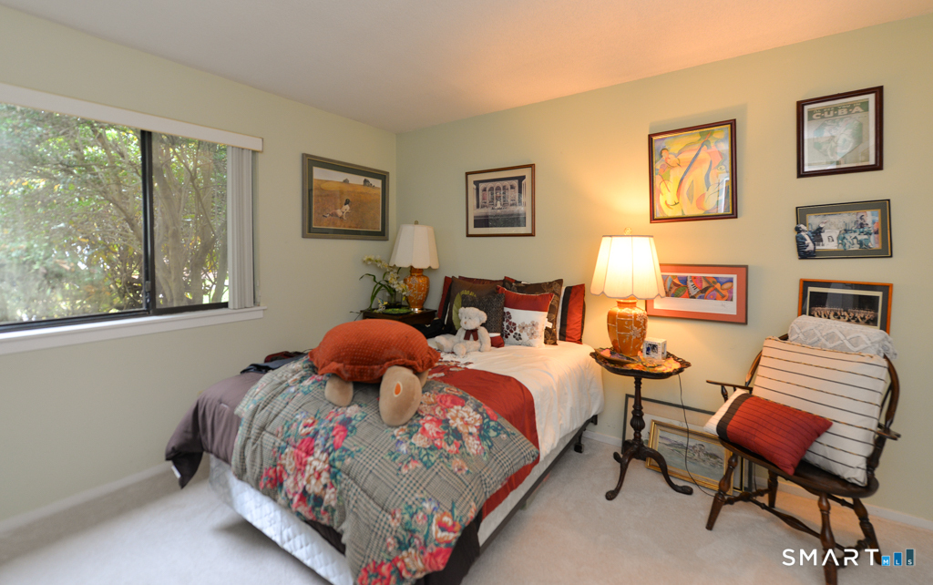 1004 Heritage Village Southbury CT 06488