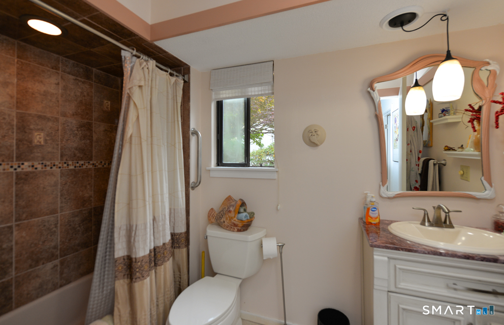 1004 Heritage Village Southbury CT 06488