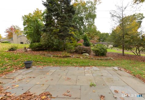 1004 Heritage Village Southbury CT 06488