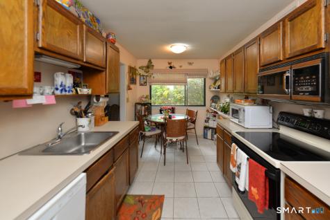 1004 Heritage Village Southbury CT 06488