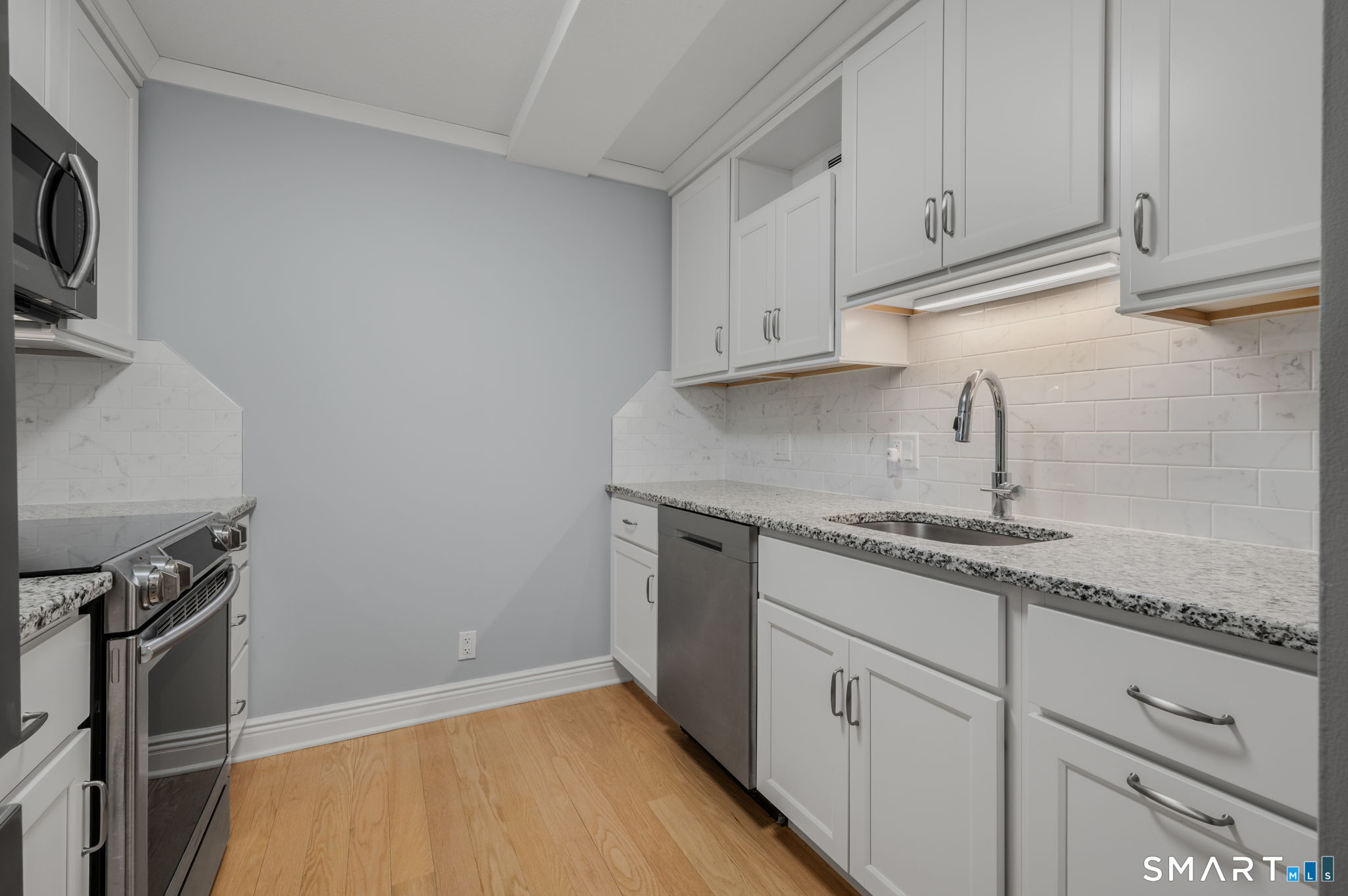 292 Pequot Avenue New London CT 06320
