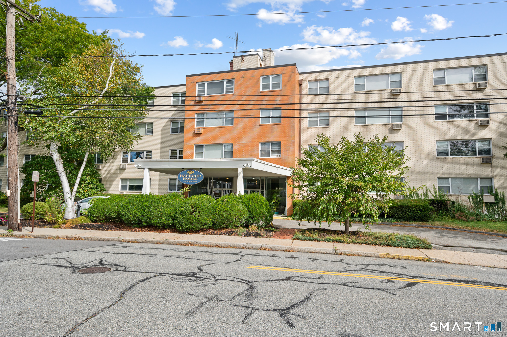 292 Pequot Avenue New London CT 06320