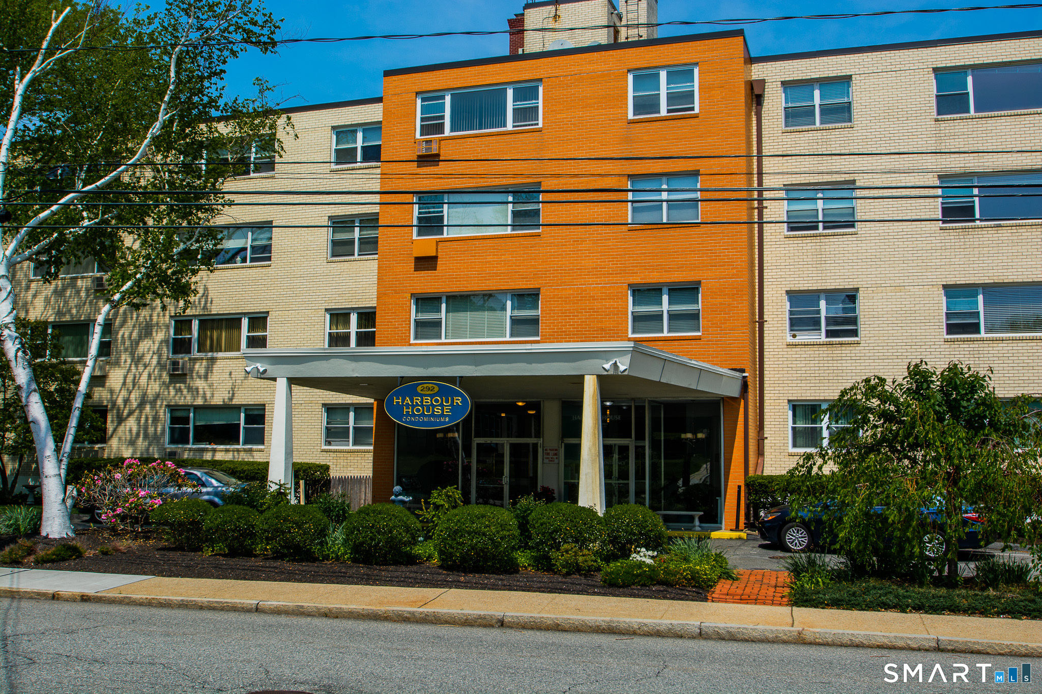 292 Pequot Avenue New London CT 06320