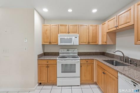 1303 Gray Fox Lane Rocky Hill CT 06067