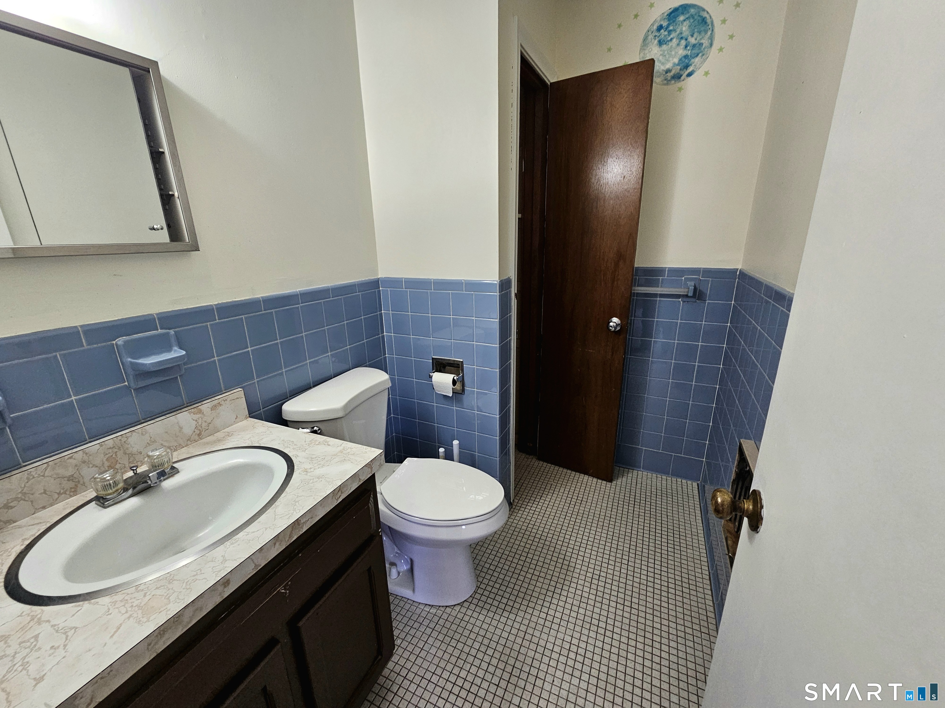 20 Thompson Road Manchester CT 06040