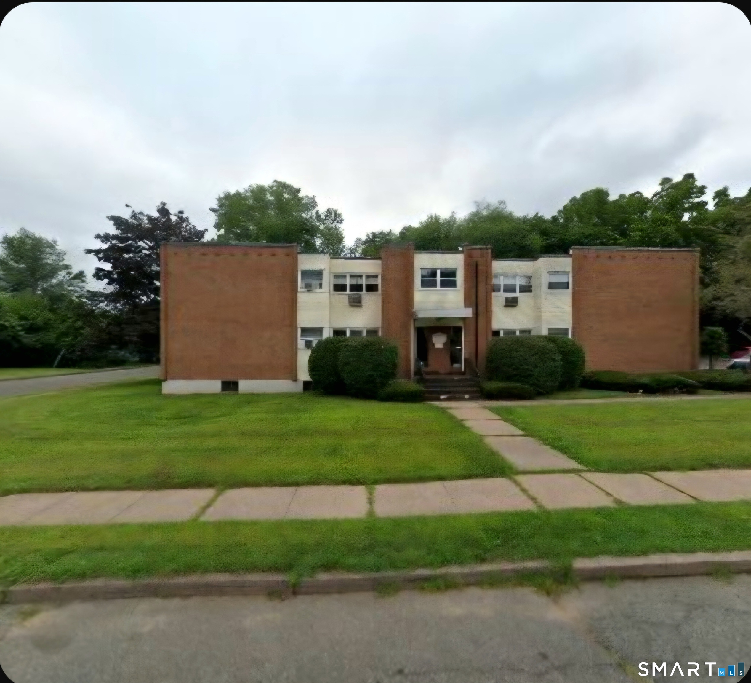 20 Thompson Road Manchester CT 06040