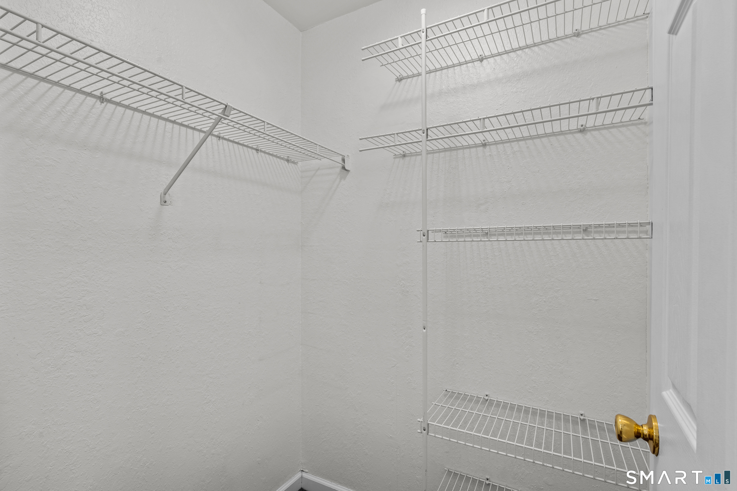 87 Leafwood Lane Groton CT 06340