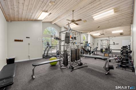 87 Leafwood Lane Groton CT 06340